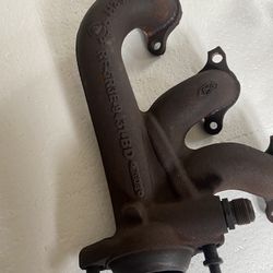 Ford Mustang Exhaust Manifolds