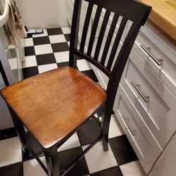 2 High Bar Chairs In Very Good Condition 