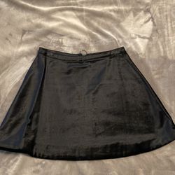 Free People velvet black skirt, size 4 with full zipper on the back Just like new