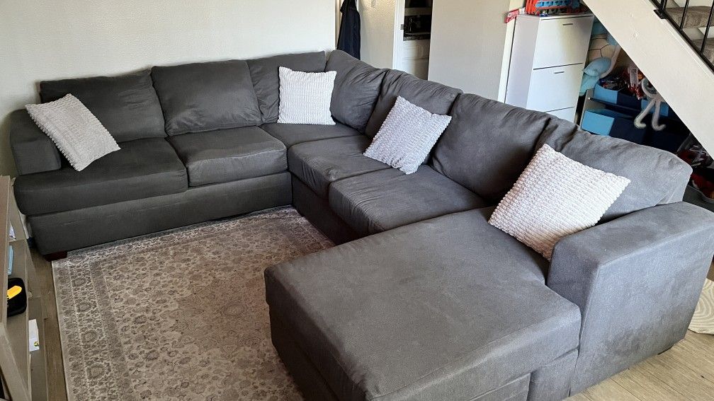 Sectional Couch