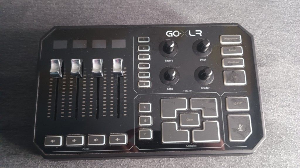 GoXLR Audio Mixer