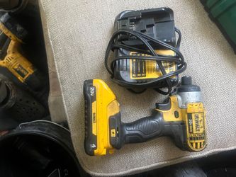 Impact drill DeWalt