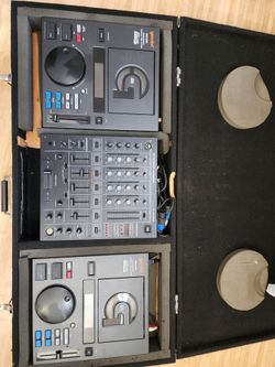 Complete DJ Setup - Pioneer DJM-500 Mixer & Gemini CDJ-1200s w/ Flight Case