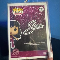Selena Pops 