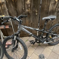 Small mountain bike 