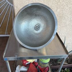 Hammered Brass Sink 16.5”