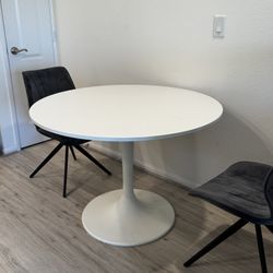 IKEA DOCKSTA round dining table, white