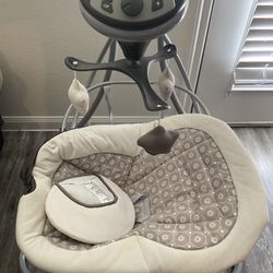 Graco Simple Away Swing 