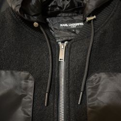 Karl Lagerfeld black bomber jacket with hood and pockets Size XL 