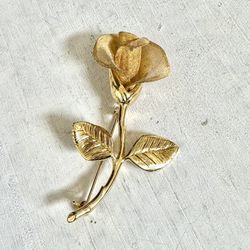 Vintage Anne Klein Mesh Flower Gold Tone Brooch