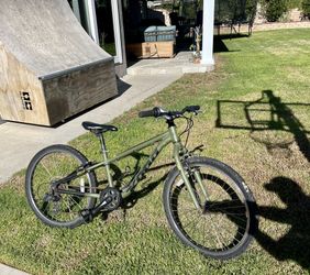 KONA HULA 24inch Bike