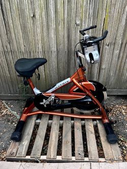 Matrix Trixter Indoor Stationary Cycling Bike – Great Condition