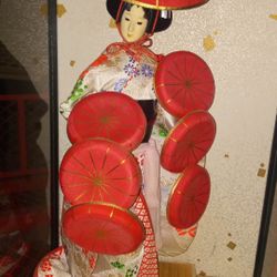 Vintage Nishi & Co 15” Japanese Geisha Silk Kimono Doll Dancing Hats In Wooden Glass Case $100 