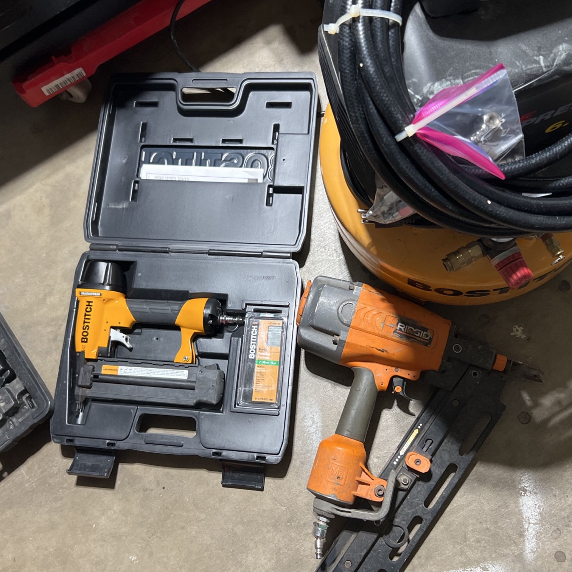 BOSTITCH (No ratings yet) Bostitch Air Compressor Combo Kit,