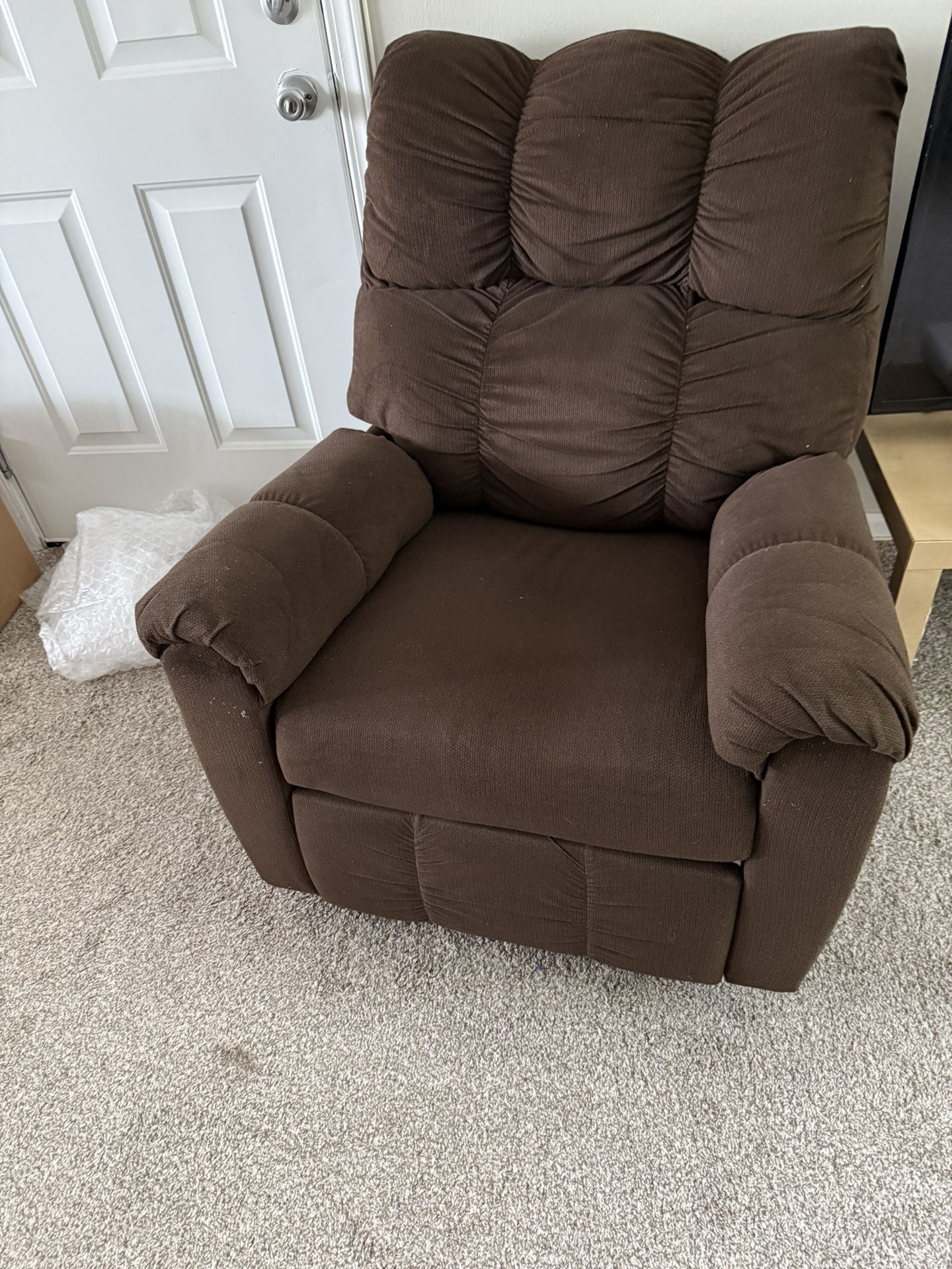 Comfy Recliner Free Cover