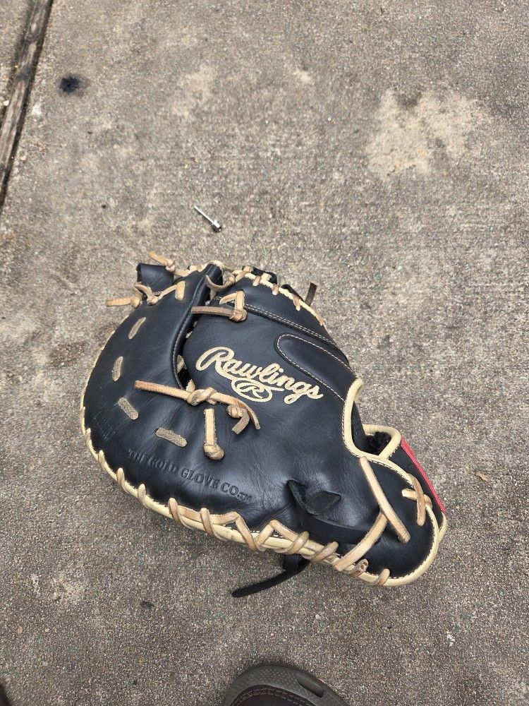 Rawlings First Base mit