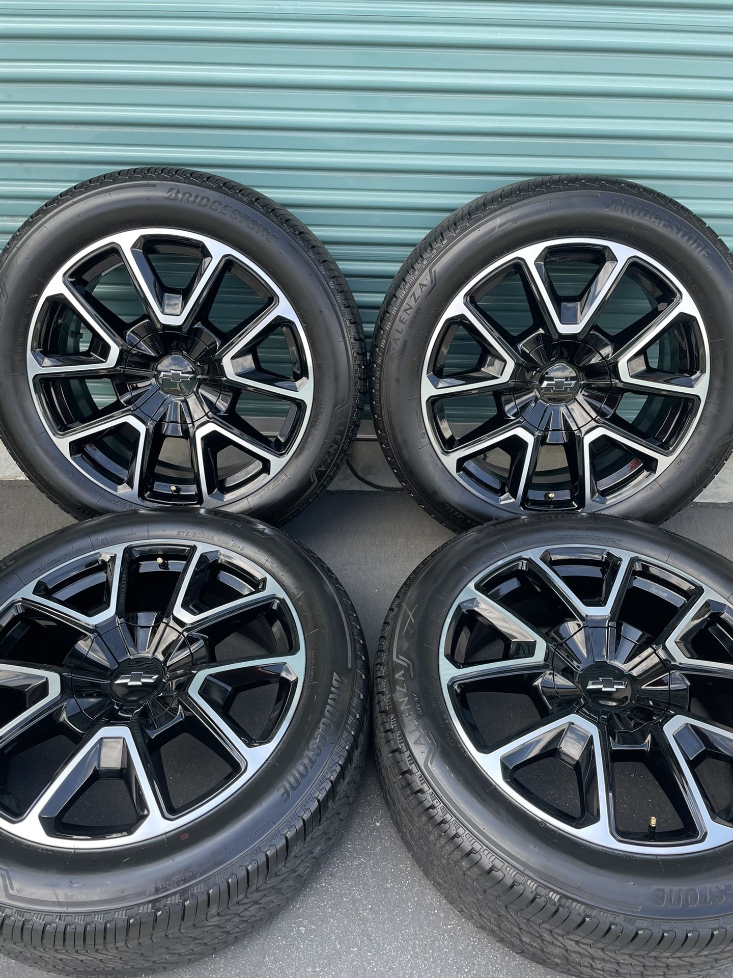 Chevy Tahoe Suburban Rst Factory Wheels Tires