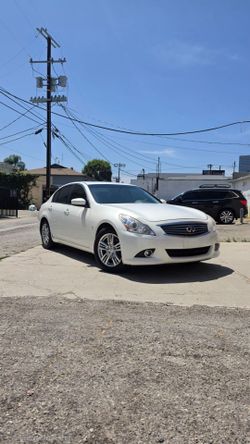 2015 Infiniti Q40