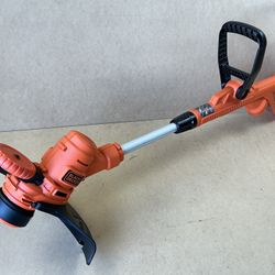 BLACK+DECKER 14 in. 6.5 AMP Corded Electric Single Line 2-in-1 String Trimmer & Lawn Edger with Automatic Feed and POWERDRIVE