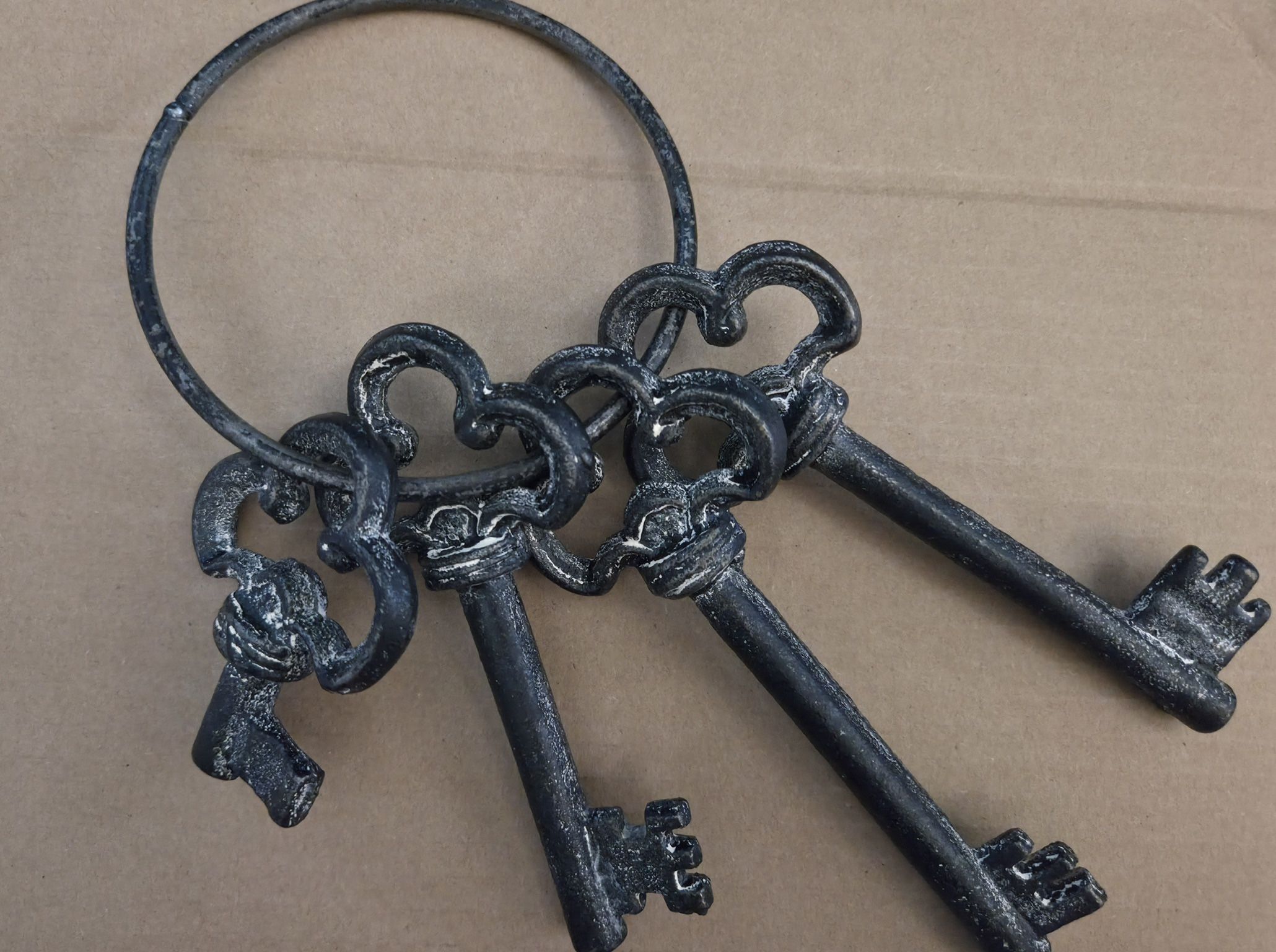 Cast Iron Skeleton Keys On A Ring Victorian Antique Style Rustic Black 9" Decor