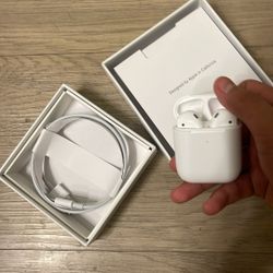 AirPods Gen2s