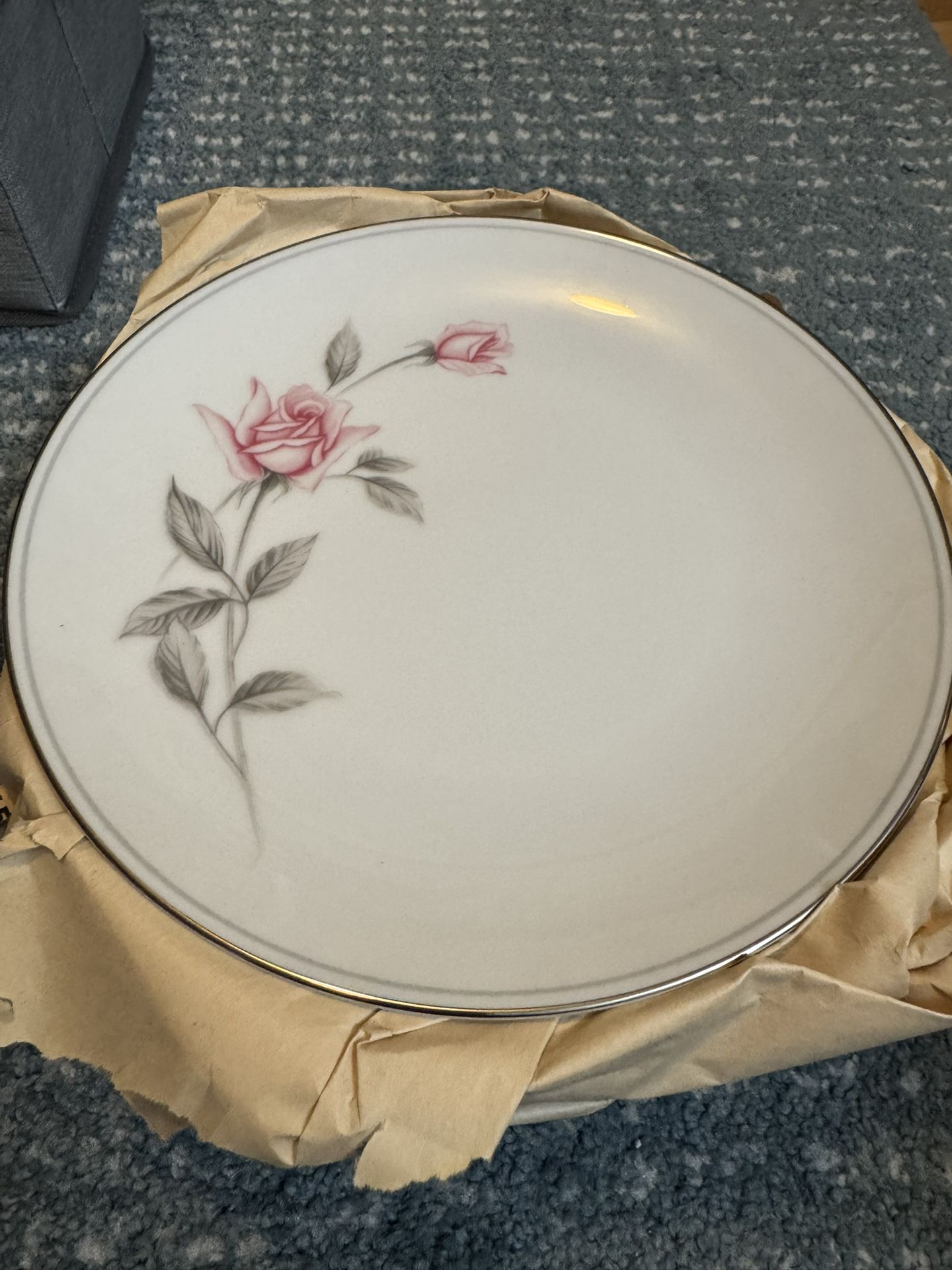 Rose Marie Pattern China Set - Noritake 6044