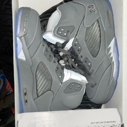Air Jordan 5 Wolf Grey