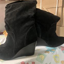 New Womens Wedge Boots Size 9