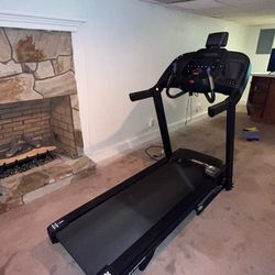 Horizon 7.0AT Folding Treadmill