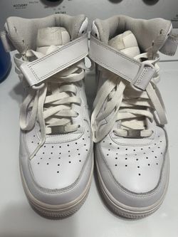 Nike Men's Air Force 1 Mid 07 in white