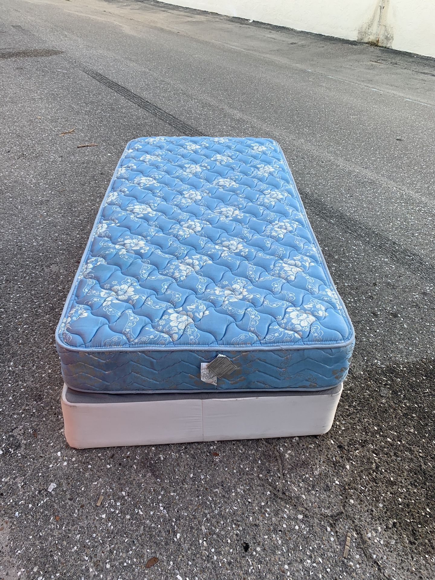Twin Size Mattress & Box