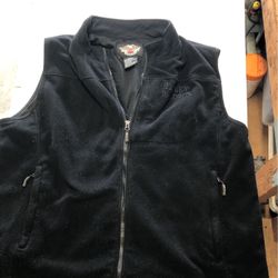 Black Fleece Vest 