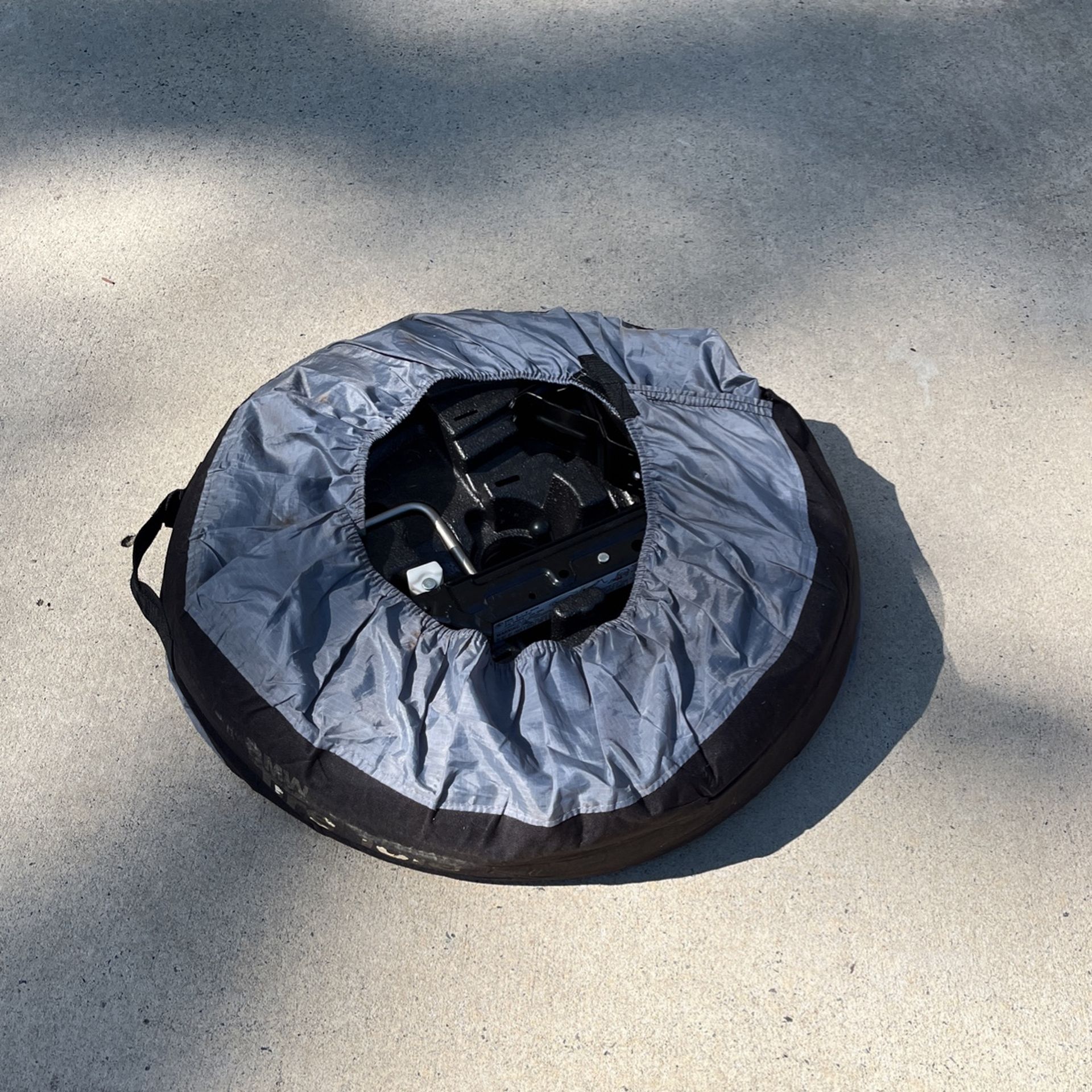 BMW Emergency Spare Tire Kit With Cover