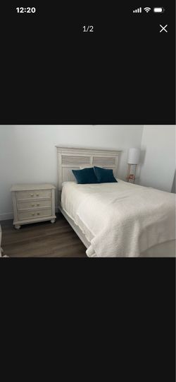 Bedroom set