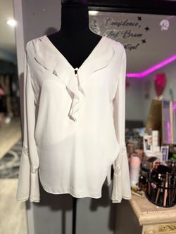 White House, black market, ruffle sleeve blouse lease accent