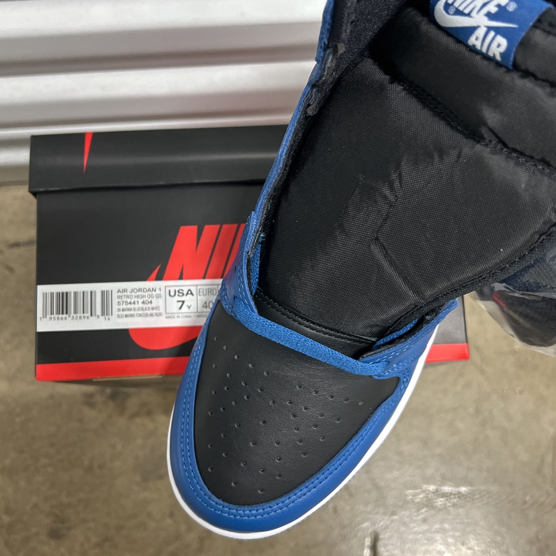 Jordan 1 Retro High GS - Dark Marina Blue - Size 7y / 8.5w