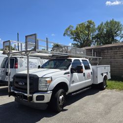 Title 2015 Ford F-350 XL 6.7 Diesel 4x4 Utility Service Truck w/ Pipe Rack
