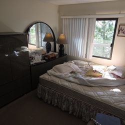 Dresser Set And Kitchen Table Set