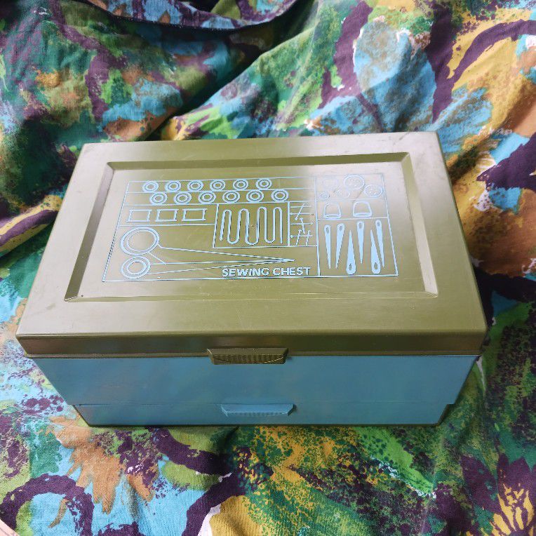 Vintage Mid Century  Sewing Box Filled With Vintage Sewing Items!