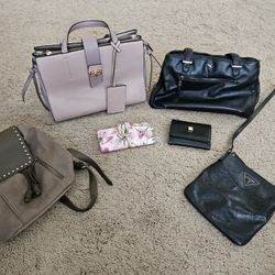 Purses & Wallets