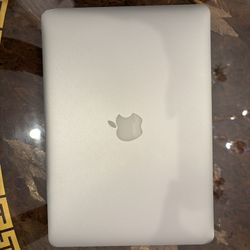 Apple MacBook Air 13-inch, 2017 