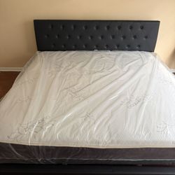 King Size Bed Frame New In The Box With Mattress All New Furniture Free Delivery Free Instalación 