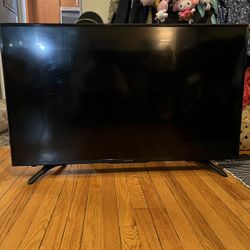 55” Sharp 4k HGTV Roku Smart TV