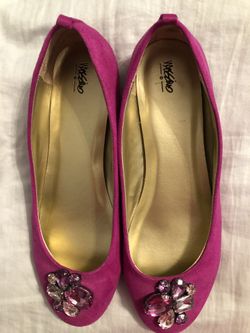 Flat beautiful shoes