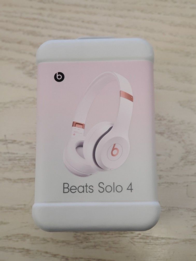 Beats Solo 4 Headphones Brand New -5 Dollars Down No Credit Needed 
