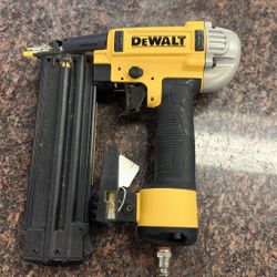 Dewalt Finish Nailer 