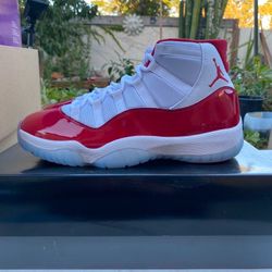 Jordan 11’s Cherry Size 12