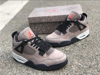 Air Jordan 4 Retro 'Taupe Haze