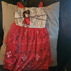 Moana 2 Nightgown  Size  8  Exellent Condition 