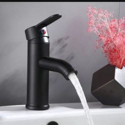 BATHROOM FAUCET
